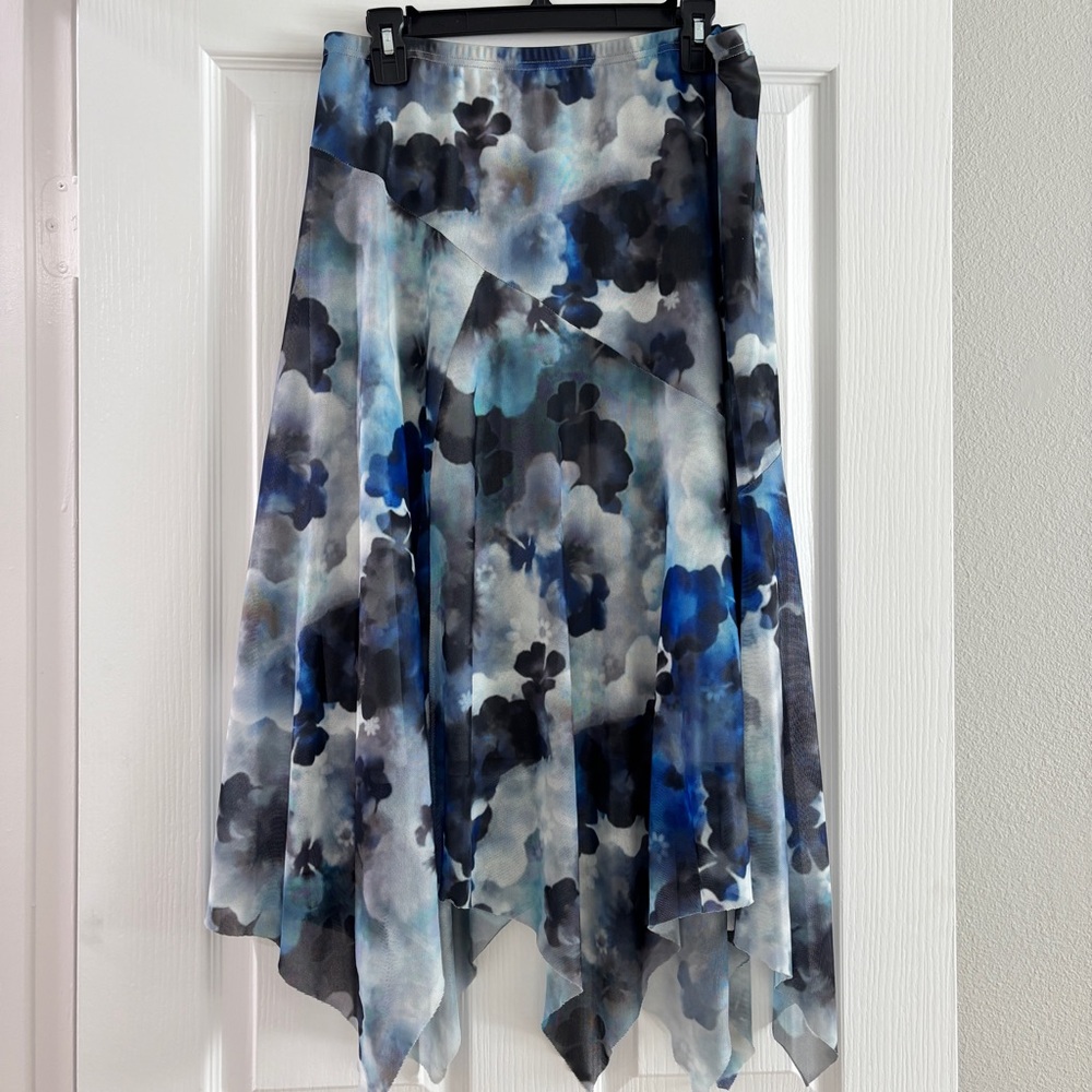 Floral Blue and Gray Asymmetrical hem Skirt